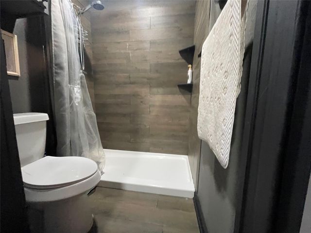 1236 Riverside Drive, Palacios, TX 77465