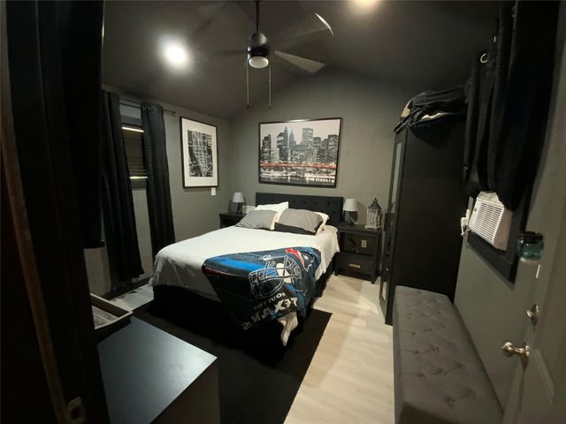 1236 Riverside Drive, Palacios, TX 77465