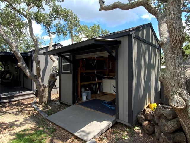 1236 Riverside Drive, Palacios, TX 77465