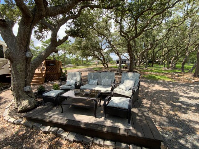 1236 Riverside Drive, Palacios, TX 77465