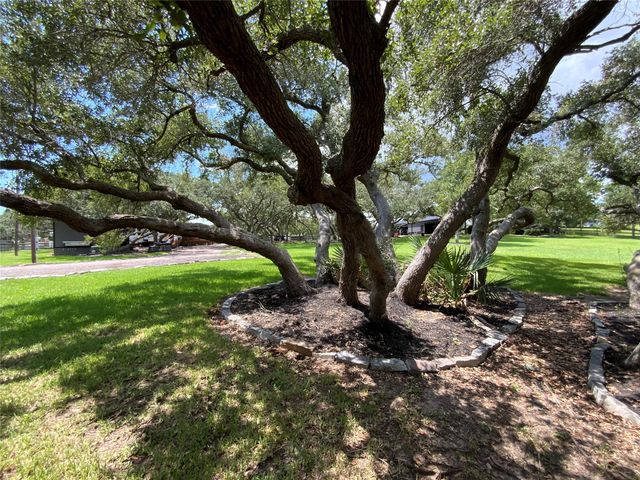 1236 Riverside Drive, Palacios, TX 77465