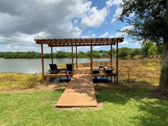 1236 Riverside Drive, Palacios, TX 77465