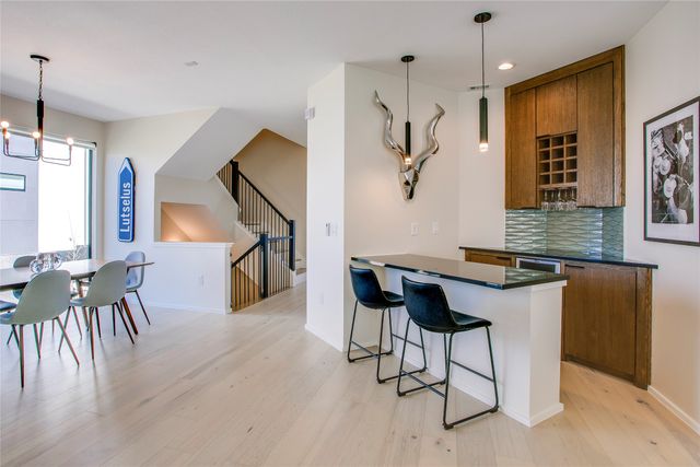 4703 Munger Avenue 207, Dallas, TX 75204