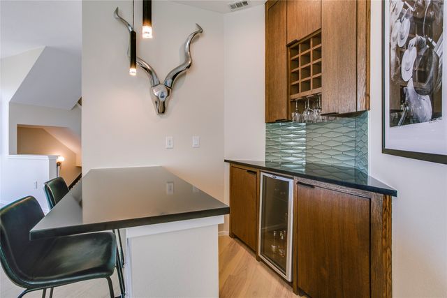 4703 Munger Avenue 207, Dallas, TX 75204