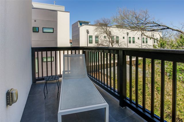 4703 Munger Avenue 207, Dallas, TX 75204