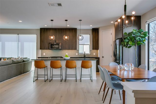 4703 Munger Avenue 207, Dallas, TX 75204