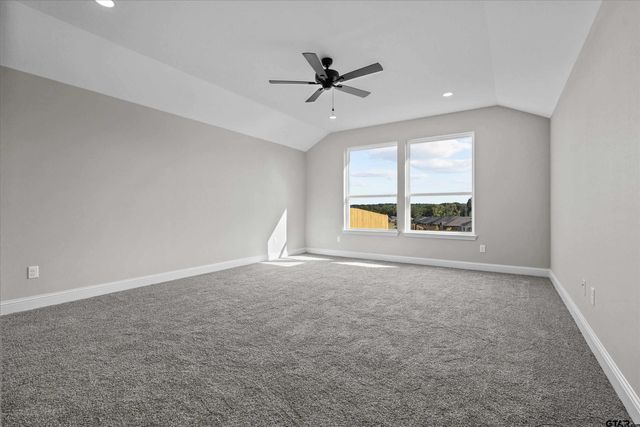 16517 Crossing Circle, Lindale, TX 75771