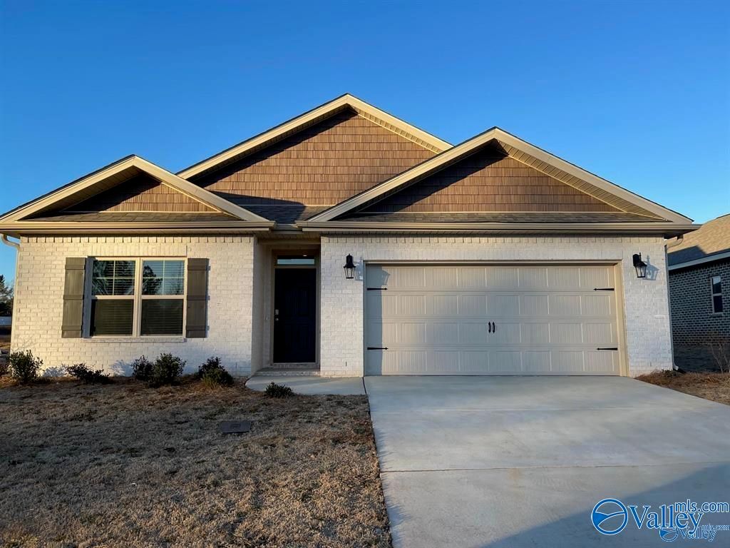 22067 Chancery Lane, Athens, AL 35613