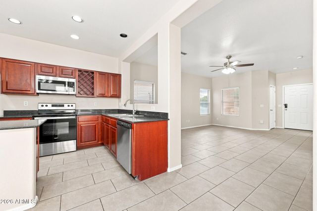 18562 W LEGEND Drive, Surprise, AZ 85374