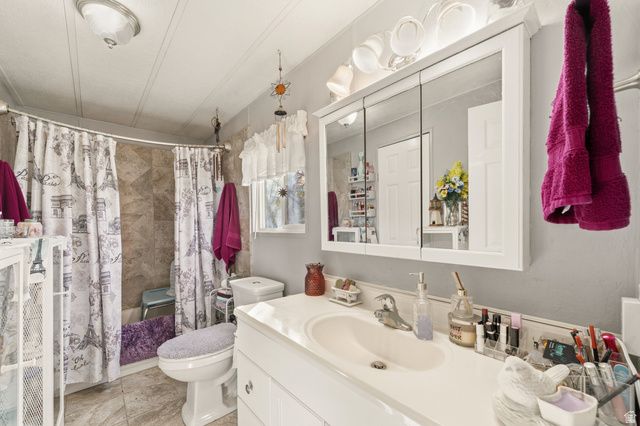 1930 AMERICAN PARK DR, West Valley City, UT 84119