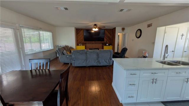 478 W Shamwood, Covina, CA 91723