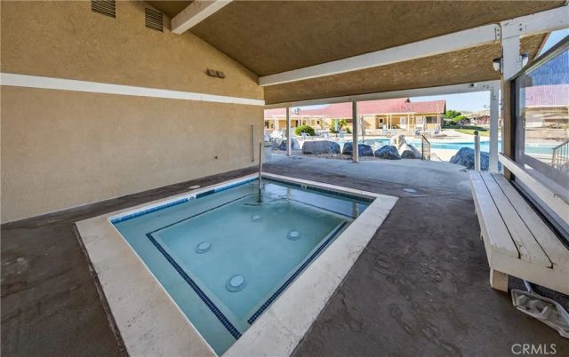 1300 W Menlo 89, Hemet, CA 92543