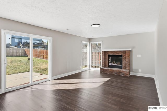 10353 Redick Avenue, Omaha, NE 68134