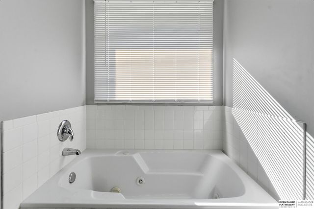 10353 Redick Avenue, Omaha, NE 68134