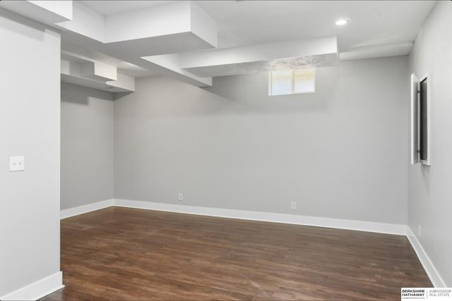 10353 Redick Avenue, Omaha, NE 68134