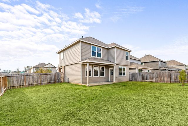 2135 Ethan Drive, Conroe, TX 77301