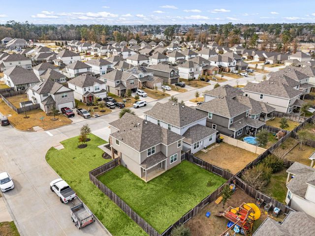 2135 Ethan Drive, Conroe, TX 77301