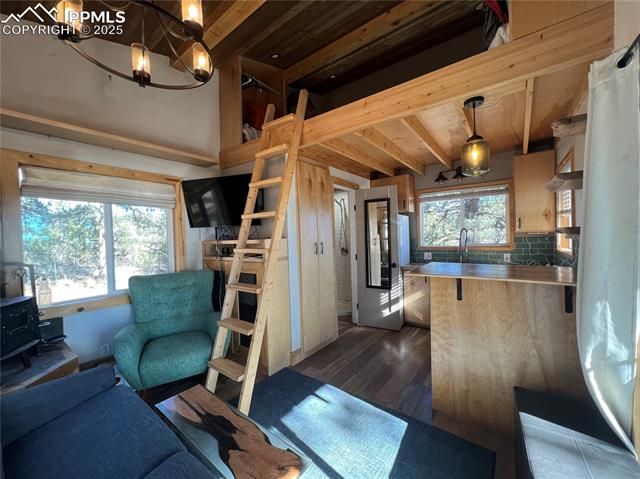 254 E Cobb Lane, Guffey, CO 80820