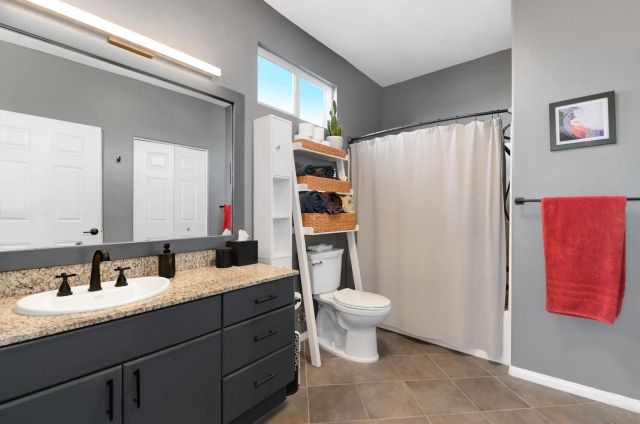 1642 7th 421, San Diego, CA 92101