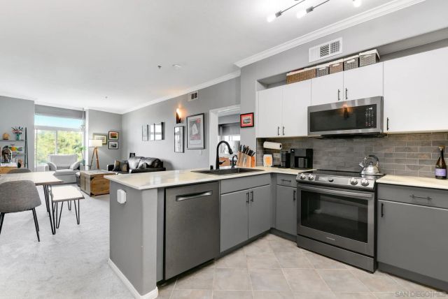 1642 7th 421, San Diego, CA 92101