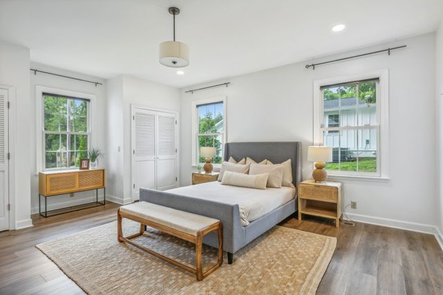 2126 Sharondale Dr, Nashville, TN 37215