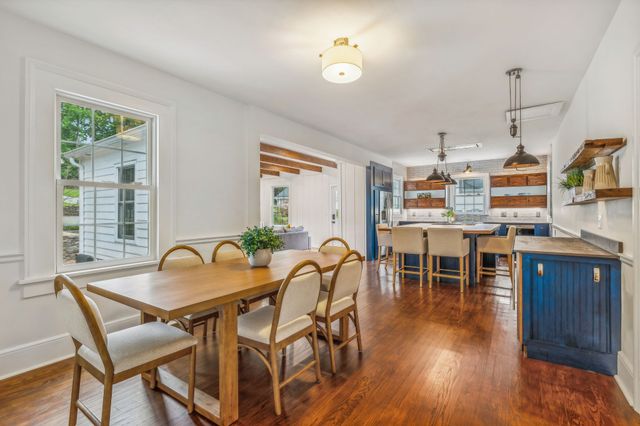 2126 Sharondale Dr, Nashville, TN 37215