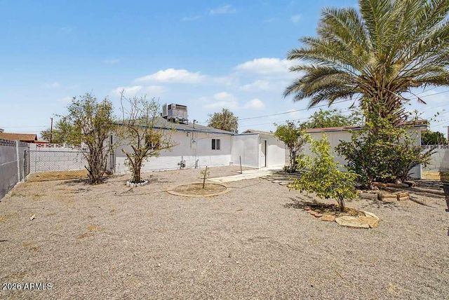 2827 W CAVALIER Drive, Phoenix, AZ 85017