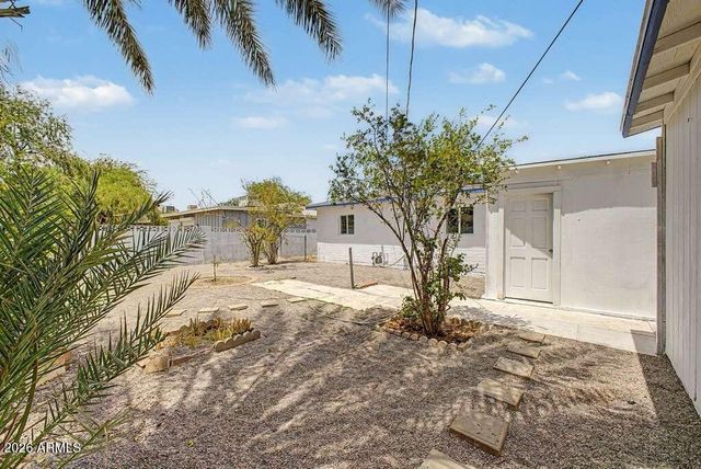 2827 W CAVALIER Drive, Phoenix, AZ 85017