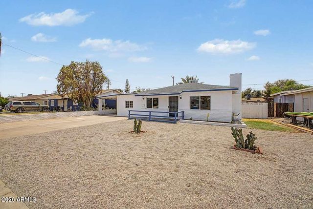 2827 W CAVALIER Drive, Phoenix, AZ 85017