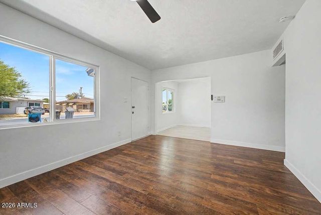 2827 W CAVALIER Drive, Phoenix, AZ 85017