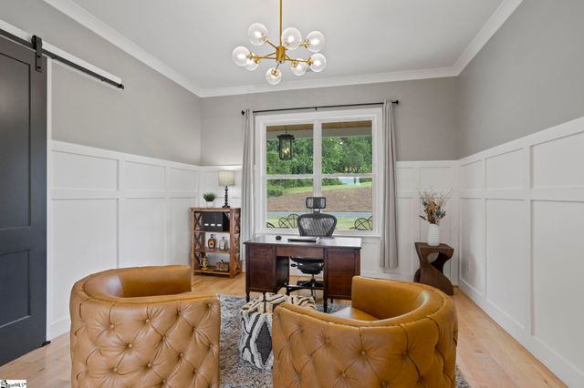 6850 Mountain View Road, Taylors, SC 28687