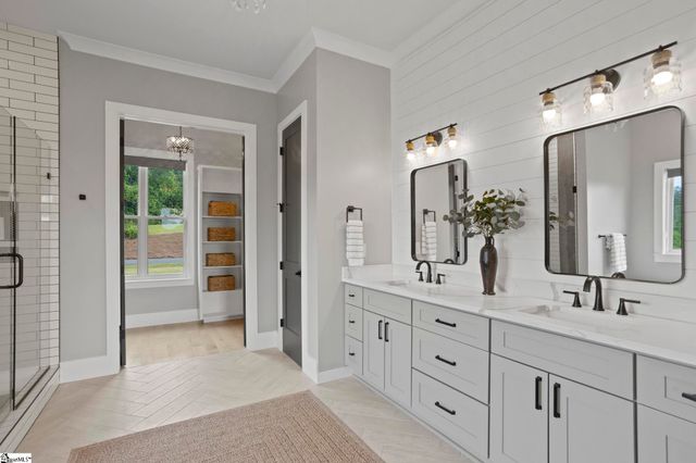 6850 Mountain View Road, Taylors, SC 28687