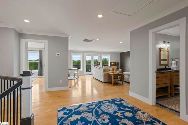 6850 Mountain View Road, Taylors, SC 28687
