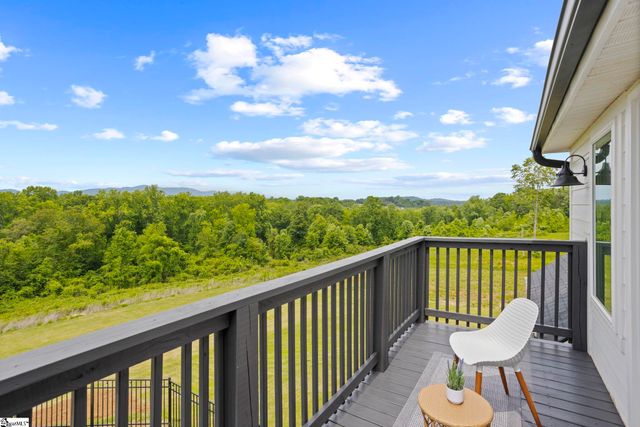 6850 Mountain View Road, Taylors, SC 28687
