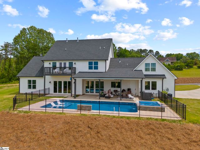 6850 Mountain View Road, Taylors, SC 28687