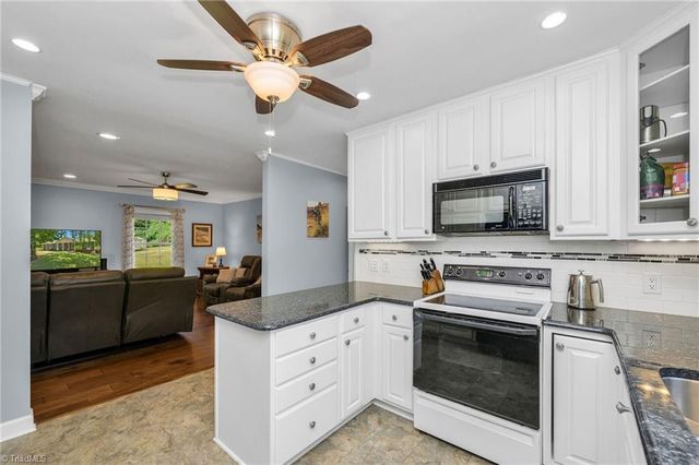 208 Raven Green Street, Wilkesboro, NC 28697