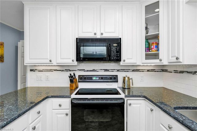 208 Raven Green Street, Wilkesboro, NC 28697