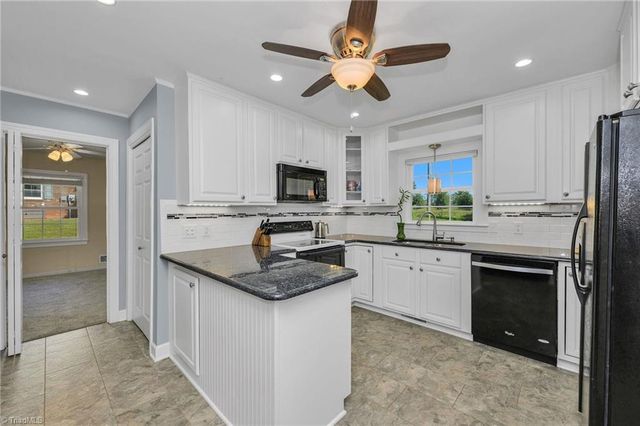 208 Raven Green Street, Wilkesboro, NC 28697