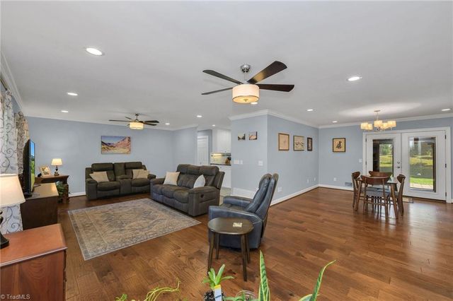 208 Raven Green Street, Wilkesboro, NC 28697