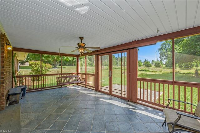208 Raven Green Street, Wilkesboro, NC 28697
