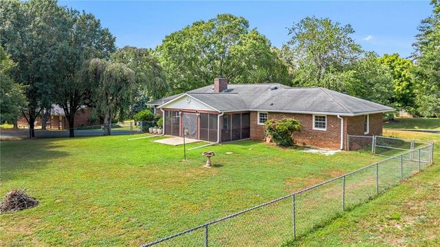 208 Raven Green Street, Wilkesboro, NC 28697