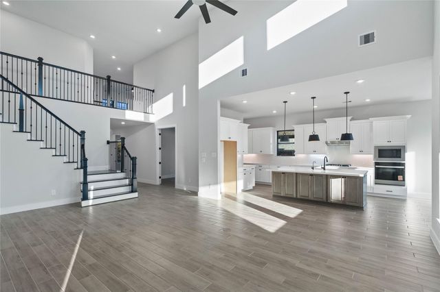 21015 Preakness Stakes Trail, Tomball, TX 77377