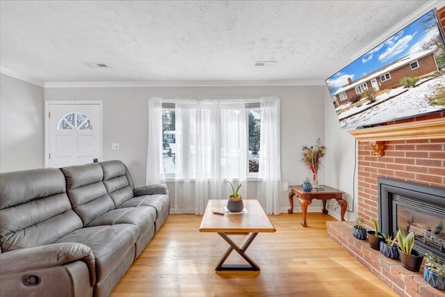 1996 Shavers Farm RD, Fincastle, VA 24090