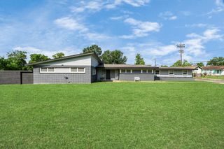 2011 Durrain Ferry Road, Baytown, TX 77520