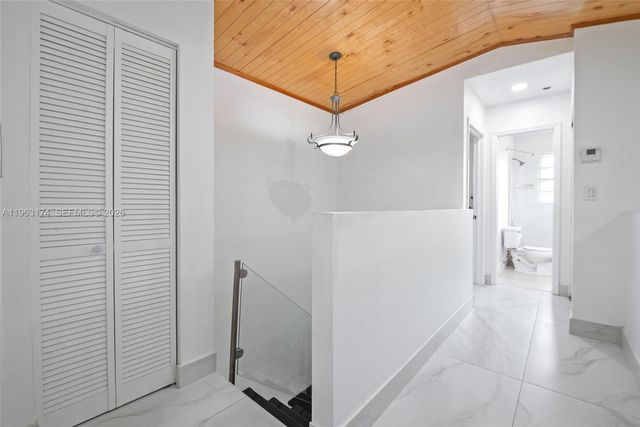 5239 SW 153rd Ave, Miami, FL 33185