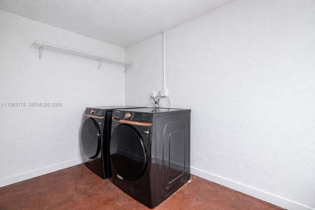 5239 SW 153rd Ave, Miami, FL 33185