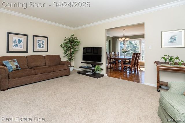 1841 Fair Oak Court, Rochester Hills, MI 48309