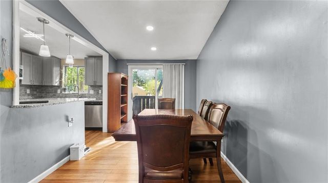 5172 Scarbrough Trail W, Stone Mountain, GA 30088