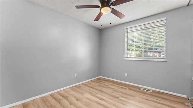 5172 Scarbrough Trail W, Stone Mountain, GA 30088