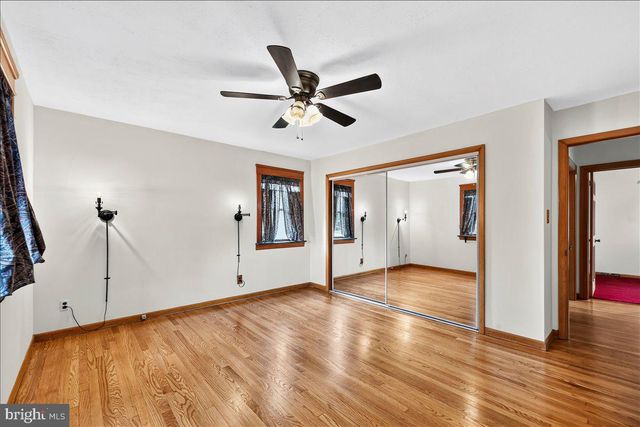806 LAMBS RD, Mullica Hill, NJ 08062